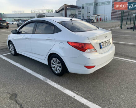 Белый Хендай Акцент, объемом двигателя 1.4 л и пробегом 111 тыс. км за 9500 $, фото 1 на Automoto.ua