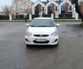 Белый Хендай Акцент, объемом двигателя 1.4 л и пробегом 235 тыс. км за 6400 $, фото 11 на Automoto.ua
