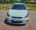 Белый Хендай Акцент, объемом двигателя 1.4 л и пробегом 70 тыс. км за 12800 $, фото 1 на Automoto.ua