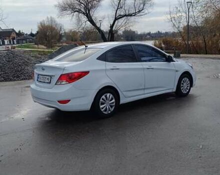 Белый Хендай Акцент, объемом двигателя 1.4 л и пробегом 235 тыс. км за 6400 $, фото 3 на Automoto.ua