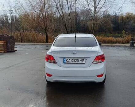 Белый Хендай Акцент, объемом двигателя 1.4 л и пробегом 235 тыс. км за 6400 $, фото 5 на Automoto.ua