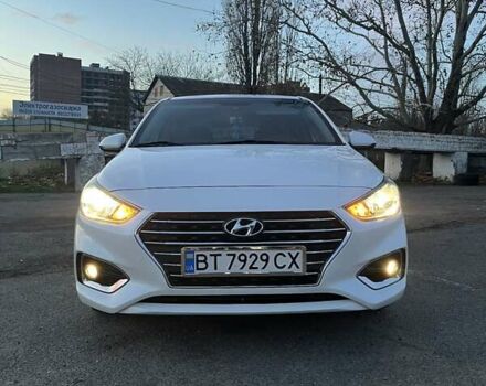 Белый Хендай Акцент, объемом двигателя 1.6 л и пробегом 55 тыс. км за 12700 $, фото 8 на Automoto.ua