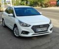 Белый Хендай Акцент, объемом двигателя 1.6 л и пробегом 56 тыс. км за 11700 $, фото 1 на Automoto.ua