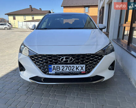 Белый Хендай Акцент, объемом двигателя 1.37 л и пробегом 68 тыс. км за 14500 $, фото 1 на Automoto.ua