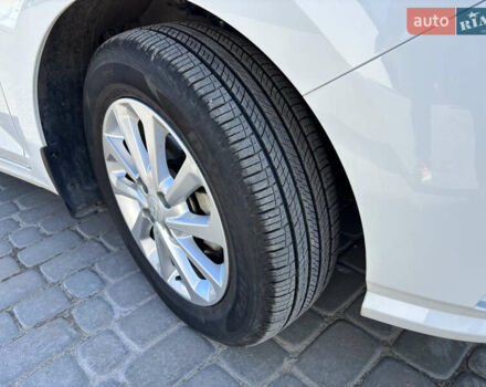 Белый Хендай Акцент, объемом двигателя 1.37 л и пробегом 68 тыс. км за 14500 $, фото 2 на Automoto.ua