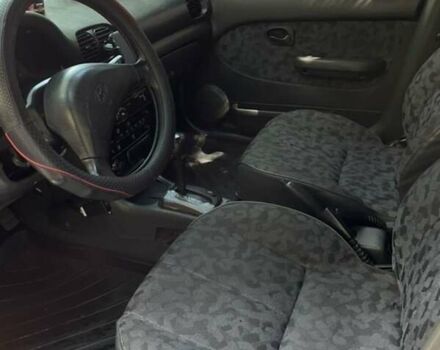 Білий Хендай Акцент, об'ємом двигуна 1.3 л та пробігом 450 тис. км за 1700 $, фото 6 на Automoto.ua