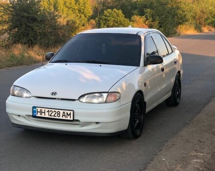 Білий Хендай Акцент, об'ємом двигуна 1.5 л та пробігом 280 тис. км за 2000 $, фото 1 на Automoto.ua