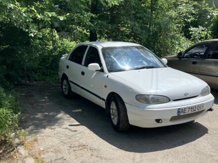 Білий Хендай Акцент, об'ємом двигуна 1.5 л та пробігом 248 тис. км за 1650 $, фото 1 на Automoto.ua