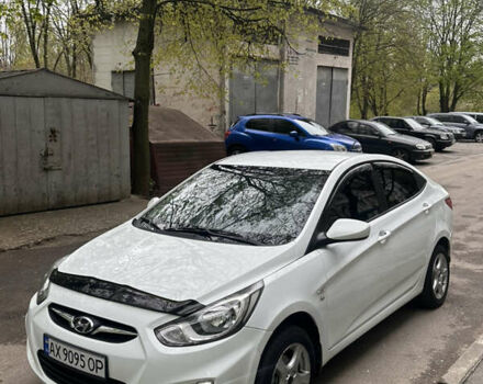 Білий Хендай Акцент, об'ємом двигуна 1.59 л та пробігом 250 тис. км за 6300 $, фото 1 на Automoto.ua