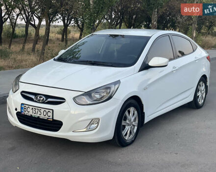 Білий Хендай Акцент, об'ємом двигуна 1.4 л та пробігом 210 тис. км за 6999 $, фото 1 на Automoto.ua