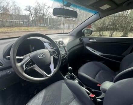 Белый Хендай Акцент, объемом двигателя 1.4 л и пробегом 197 тыс. км за 6500 $, фото 1 на Automoto.ua