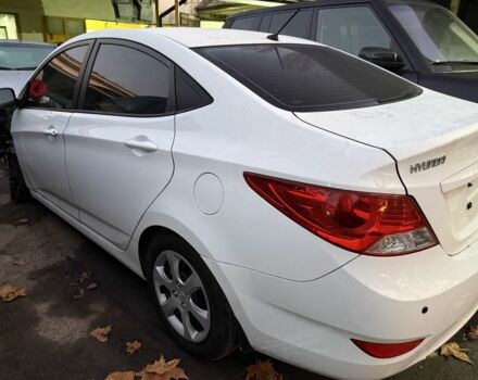 Білий Хендай Акцент, об'ємом двигуна 1.4 л та пробігом 83 тис. км за 4500 $, фото 1 на Automoto.ua
