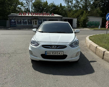 Білий Хендай Акцент, об'ємом двигуна 1.59 л та пробігом 88 тис. км за 8900 $, фото 1 на Automoto.ua