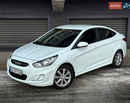 Білий Хендай Акцент, об'ємом двигуна 1.6 л та пробігом 114 тис. км за 9900 $, фото 1 на Automoto.ua