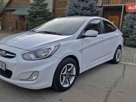 Хендай Акцент 2012 в Херсоне на Automoto.ua Белый Хендай Акцент, объемом двигателя 1.59 л и пробегом 158 тыс. км за 7300 $, фото 1 на Automoto.ua