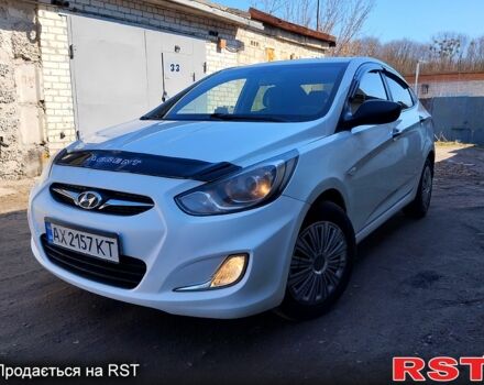 Білий Хендай Акцент, об'ємом двигуна 1.4 л та пробігом 154 тис. км за 6400 $, фото 1 на Automoto.ua