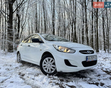 Белый Хендай Акцент, объемом двигателя 1.4 л и пробегом 56 тыс. км за 9500 $, фото 1 на Automoto.ua