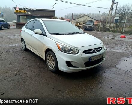Белый Хендай Акцент, объемом двигателя 1.6 л и пробегом 230 тыс. км за 8500 $, фото 1 на Automoto.ua