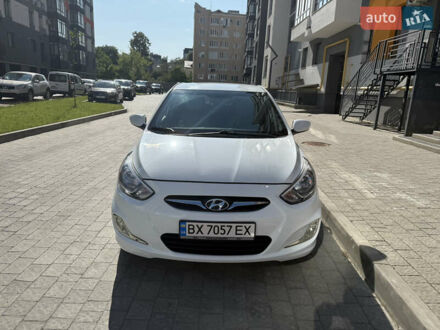 Хендай Акцент 2015 в Ивано-Франковске на Automoto.ua Белый Хендай Акцент, объемом двигателя 1.59 л и пробегом 174 тыс. км за 9200 $, фото 1 на Automoto.ua