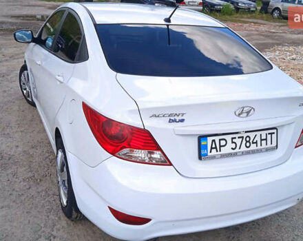 Белый Хендай Акцент, объемом двигателя 1.4 л и пробегом 220 тыс. км за 6500 $, фото 1 на Automoto.ua