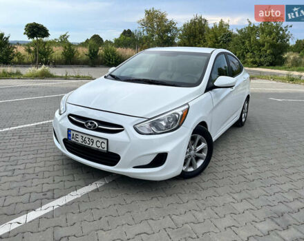 Білий Хендай Акцент, об'ємом двигуна 1.59 л та пробігом 65 тис. км за 10900 $, фото 1 на Automoto.ua