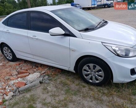 Білий Хендай Акцент, об'ємом двигуна 1.37 л та пробігом 220 тис. км за 6100 $, фото 1 на Automoto.ua