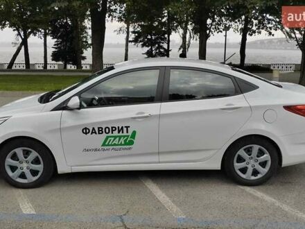 Хендай Акцент 2018 в Днепре (Днепропетровске) на Automoto.ua Белый Хендай Акцент, объемом двигателя 1.6 л и пробегом 181 тыс. км за 9000 $, фото 1 на Automoto.ua