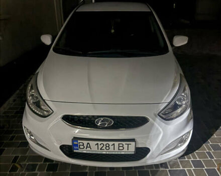 Белый Хендай Акцент, объемом двигателя 1.37 л и пробегом 57 тыс. км за 12500 $, фото 1 на Automoto.ua