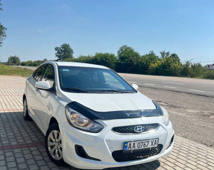 Білий Хендай Акцент, об'ємом двигуна 1.37 л та пробігом 205 тис. км за 6500 $, фото 1 на Automoto.ua