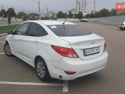 Хендай Акцент 2018 в Киеве на Automoto.ua Белый Хендай Акцент, объемом двигателя 1.37 л и пробегом 206 тыс. км за 6950 $, фото 1 на Automoto.ua