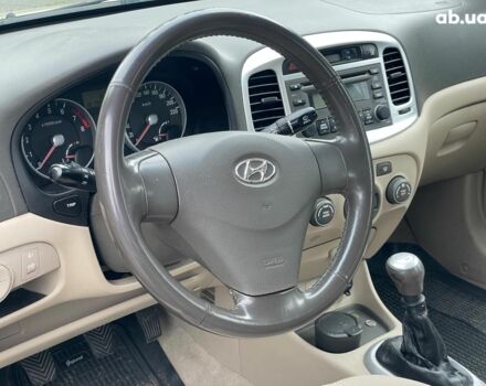 Бежевый Хендай Акцент, объемом двигателя 1.6 л и пробегом 182 тыс. км за 5690 $, фото 13 на Automoto.ua