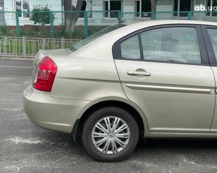 Бежевый Хендай Акцент, объемом двигателя 1.6 л и пробегом 182 тыс. км за 5690 $, фото 4 на Automoto.ua