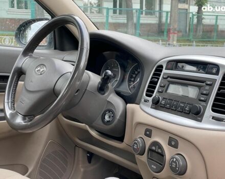 Бежевый Хендай Акцент, объемом двигателя 1.6 л и пробегом 182 тыс. км за 5690 $, фото 25 на Automoto.ua