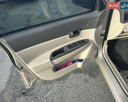 Бежевий Хендай Акцент, об'ємом двигуна 1.6 л та пробігом 170 тис. км за 5500 $, фото 17 на Automoto.ua