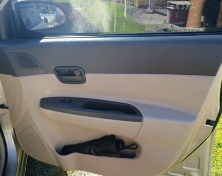 Бежевый Хендай Акцент, объемом двигателя 1.6 л и пробегом 173 тыс. км за 6000 $, фото 11 на Automoto.ua