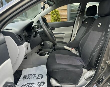 Бежевый Хендай Акцент, объемом двигателя 1.4 л и пробегом 162 тыс. км за 4999 $, фото 9 на Automoto.ua