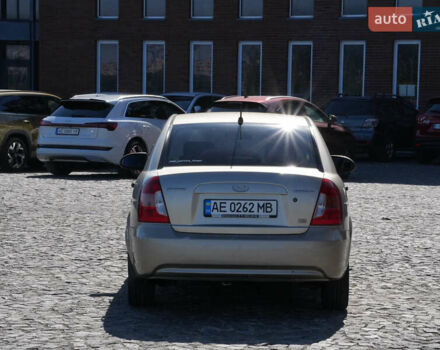 Бежевый Хендай Акцент, объемом двигателя 1.49 л и пробегом 335 тыс. км за 4100 $, фото 1 на Automoto.ua