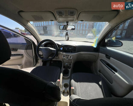 Бежевый Хендай Акцент, объемом двигателя 1.49 л и пробегом 335 тыс. км за 4100 $, фото 21 на Automoto.ua