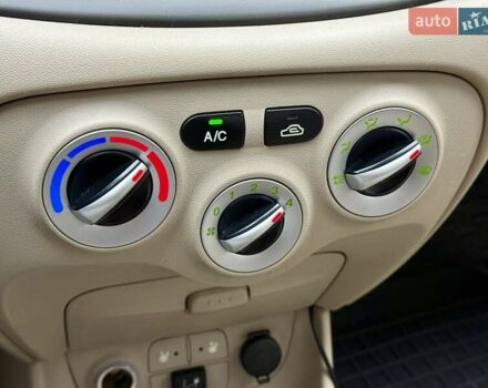Бежевый Хендай Акцент, объемом двигателя 1.4 л и пробегом 141 тыс. км за 4900 $, фото 15 на Automoto.ua
