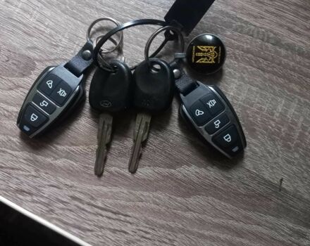 Бежевый Хендай Акцент, объемом двигателя 1.4 л и пробегом 192 тыс. км за 5200 $, фото 15 на Automoto.ua