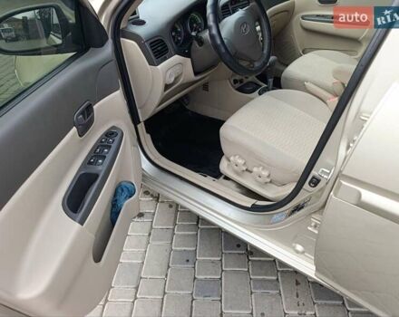 Бежевый Хендай Акцент, объемом двигателя 1.4 л и пробегом 224 тыс. км за 6100 $, фото 6 на Automoto.ua