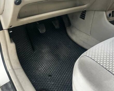 Бежевый Хендай Акцент, объемом двигателя 1.4 л и пробегом 216 тыс. км за 4750 $, фото 16 на Automoto.ua