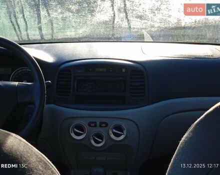 Бежевый Хендай Акцент, объемом двигателя 1.4 л и пробегом 62 тыс. км за 2000 $, фото 5 на Automoto.ua