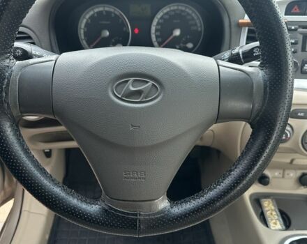 Бежевий Хендай Акцент, об'ємом двигуна 1.6 л та пробігом 257 тис. км за 4299 $, фото 7 на Automoto.ua