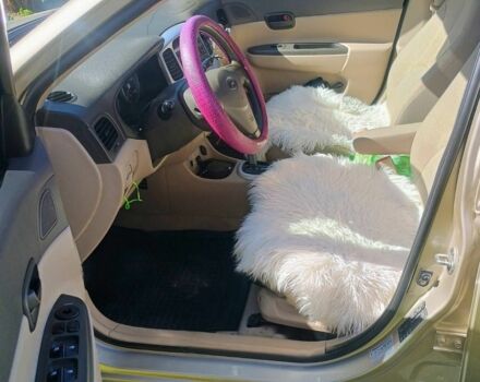 Бежевый Хендай Акцент, объемом двигателя 1.6 л и пробегом 173 тыс. км за 6000 $, фото 5 на Automoto.ua