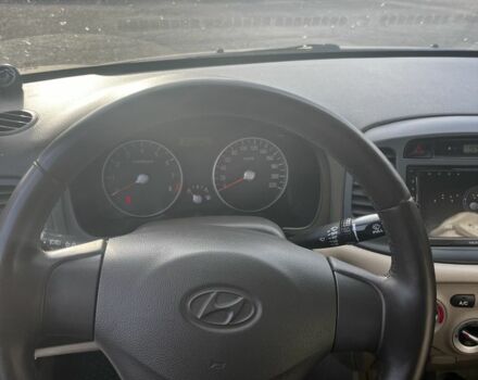 Бежевый Хендай Акцент, объемом двигателя 1.4 л и пробегом 216 тыс. км за 4750 $, фото 12 на Automoto.ua