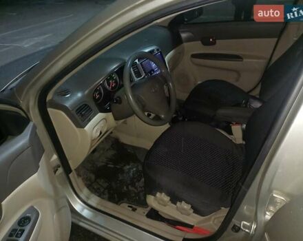 Бежевый Хендай Акцент, объемом двигателя 1.49 л и пробегом 187 тыс. км за 4400 $, фото 8 на Automoto.ua