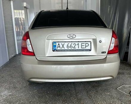 Бежевый Хендай Акцент, объемом двигателя 1.6 л и пробегом 350 тыс. км за 3800 $, фото 1 на Automoto.ua