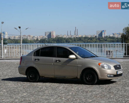 Бежевый Хендай Акцент, объемом двигателя 1.49 л и пробегом 335 тыс. км за 4100 $, фото 8 на Automoto.ua