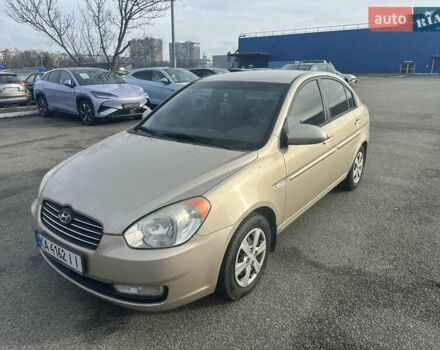 Бежевий Хендай Акцент, об'ємом двигуна 1.6 л та пробігом 170 тис. км за 5500 $, фото 1 на Automoto.ua